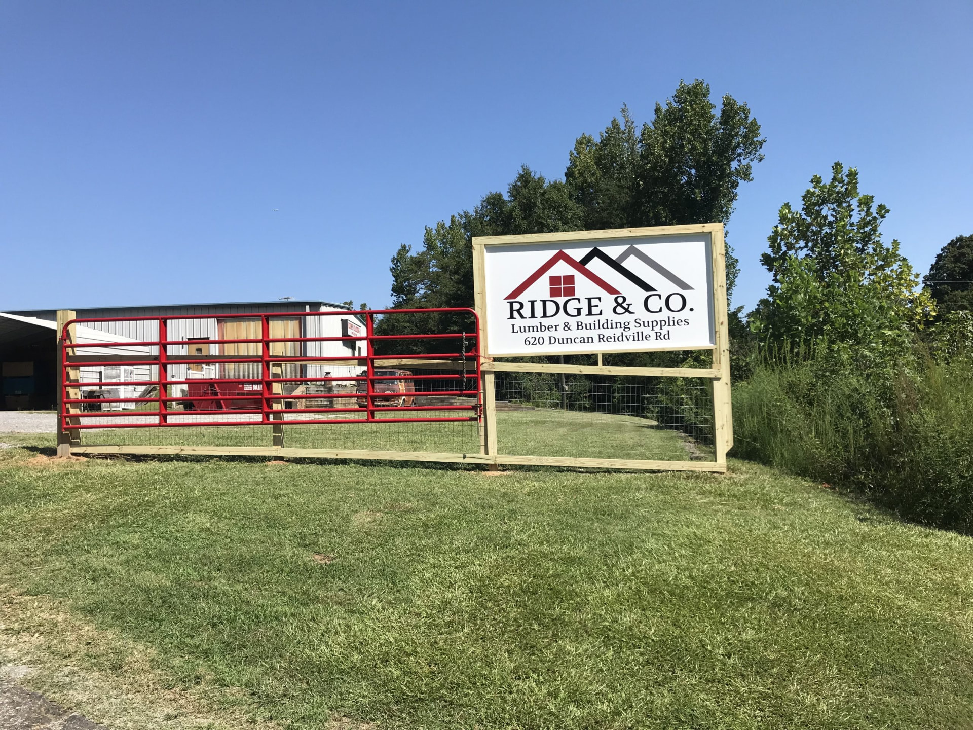 The Ridge & Co. sign at 620 Duncan Reidville Rd in Duncan, SC
